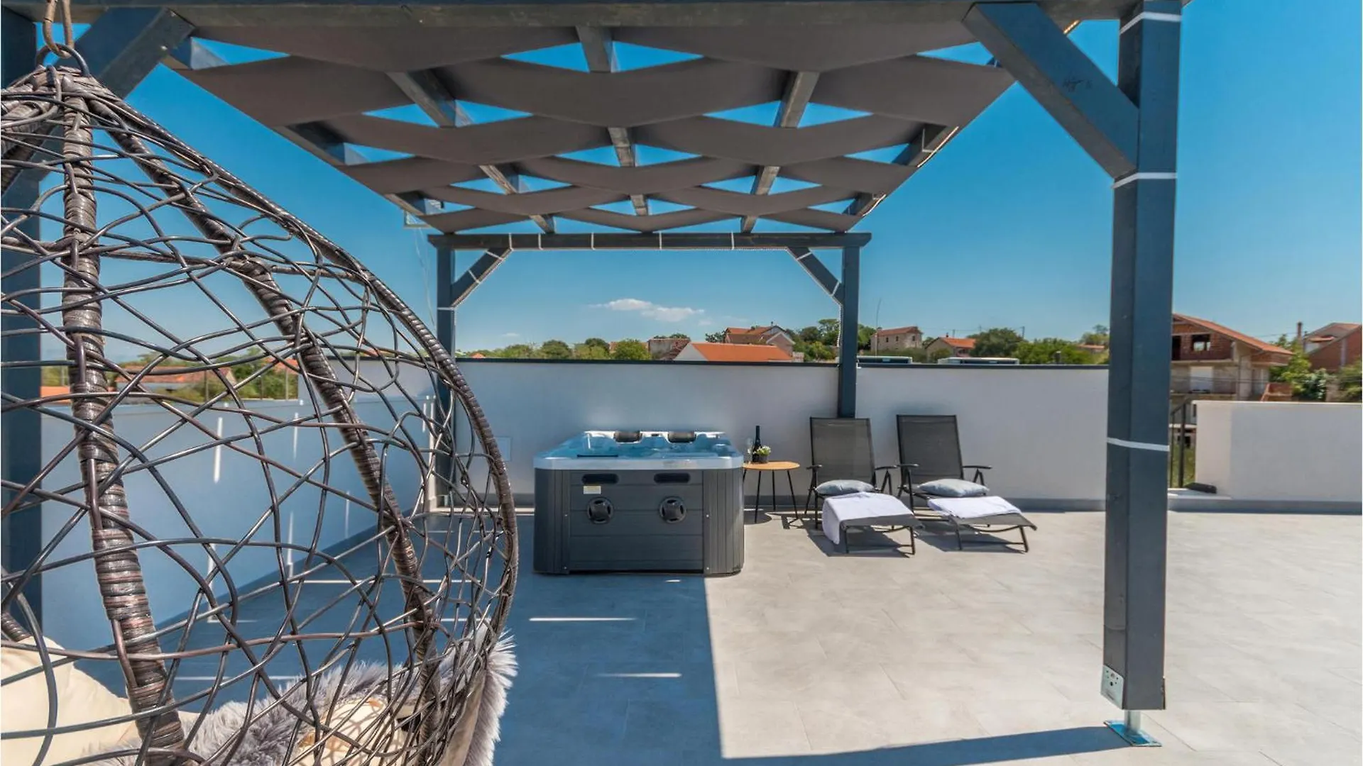 Cozy Home In Tinj With Wifi 0*,  Croatia